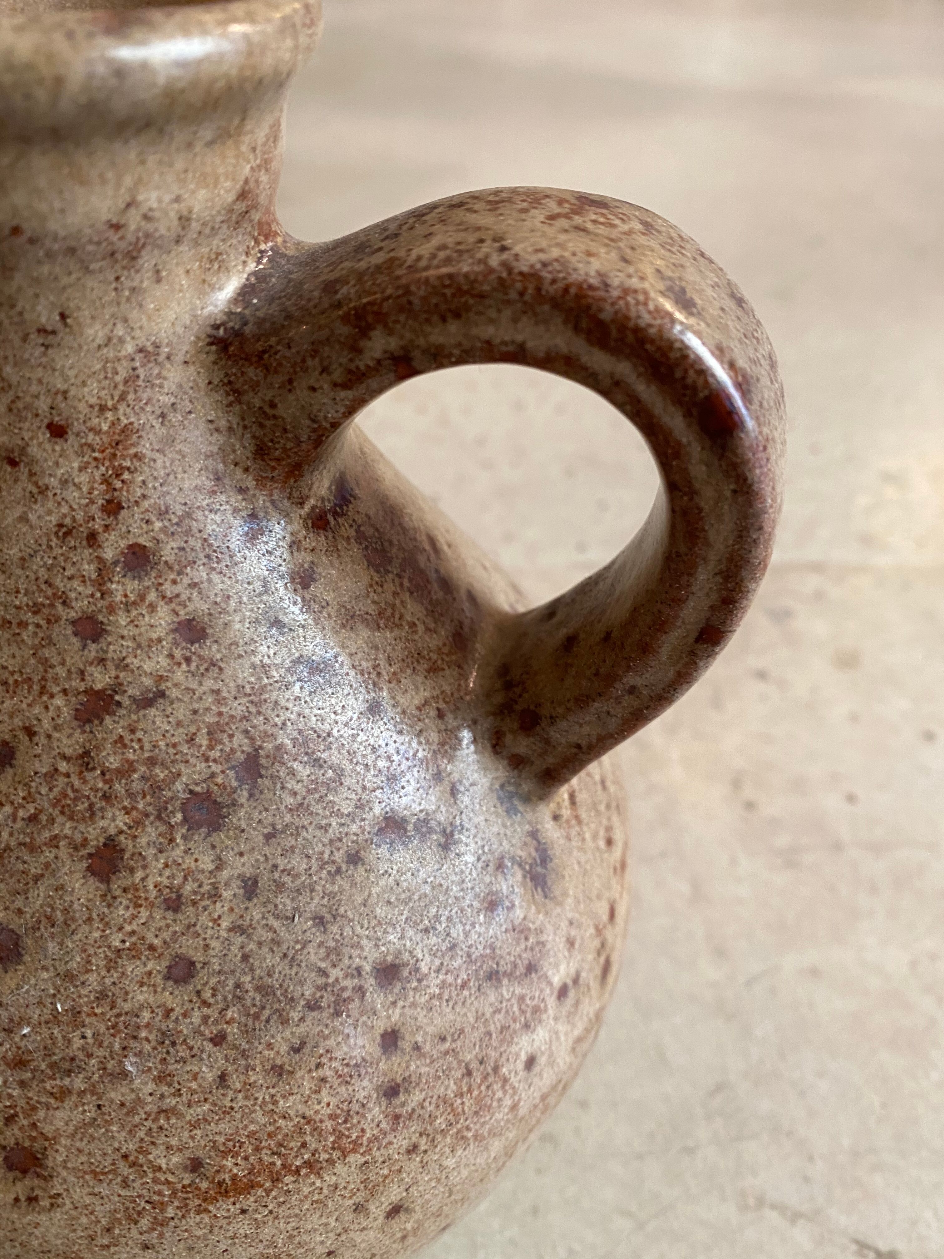 Potiche in pirité sandstone