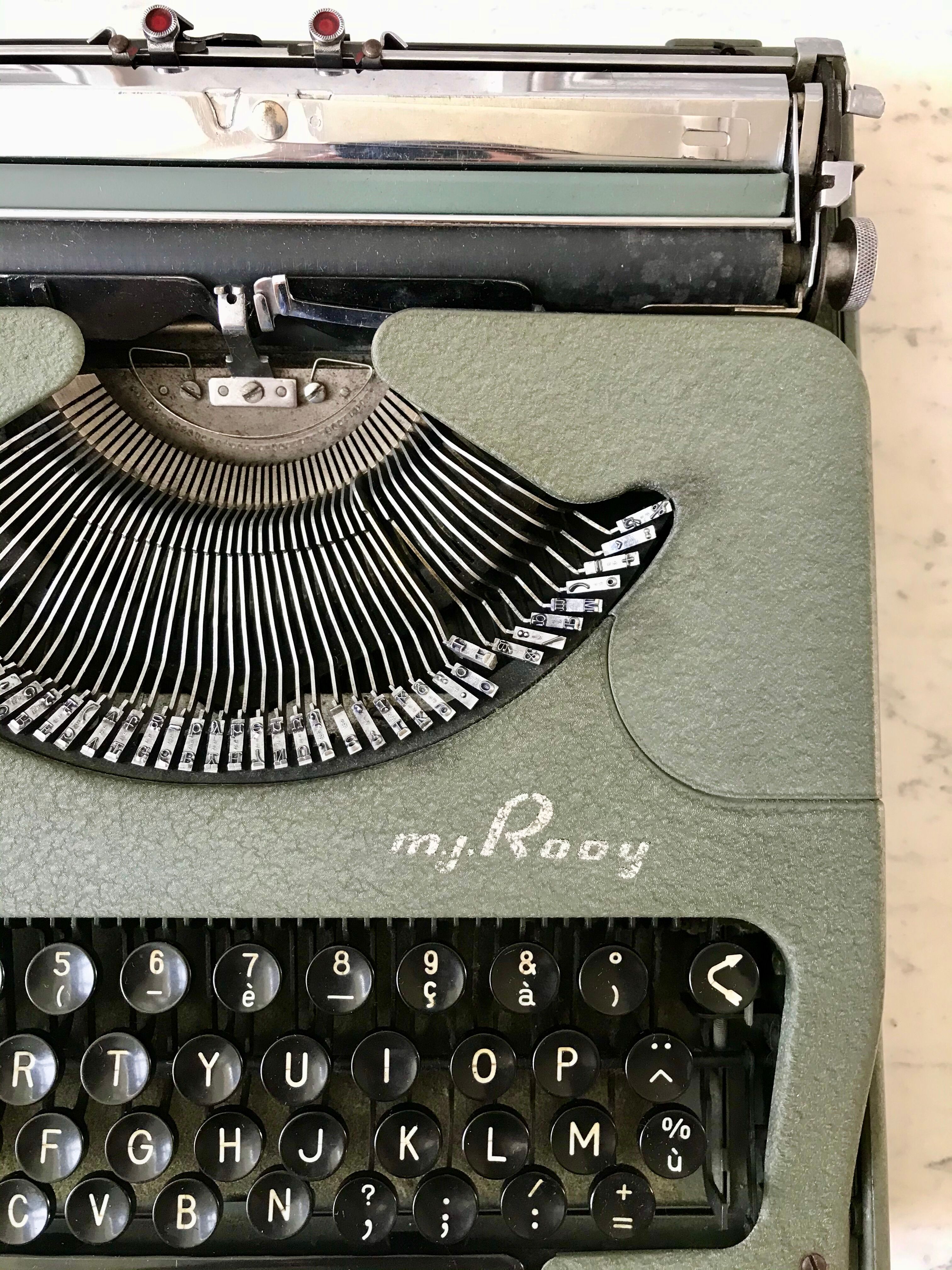 flat typewriter gray green My Rooy 50s-60s