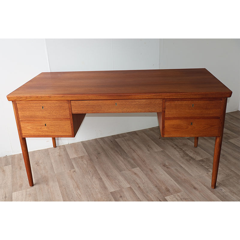 Bureau scandinave Danois en teck vers 1960