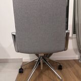 Andreu World swivel chair