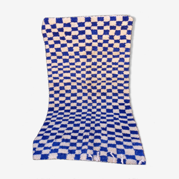 70s-style white checkerboard berber carpet in style 250 X 150