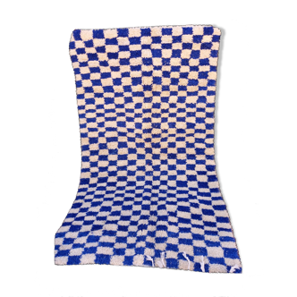 70s-style white checkerboard berber carpet in style 250 X 150