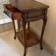Petite table d'appoint en bois
