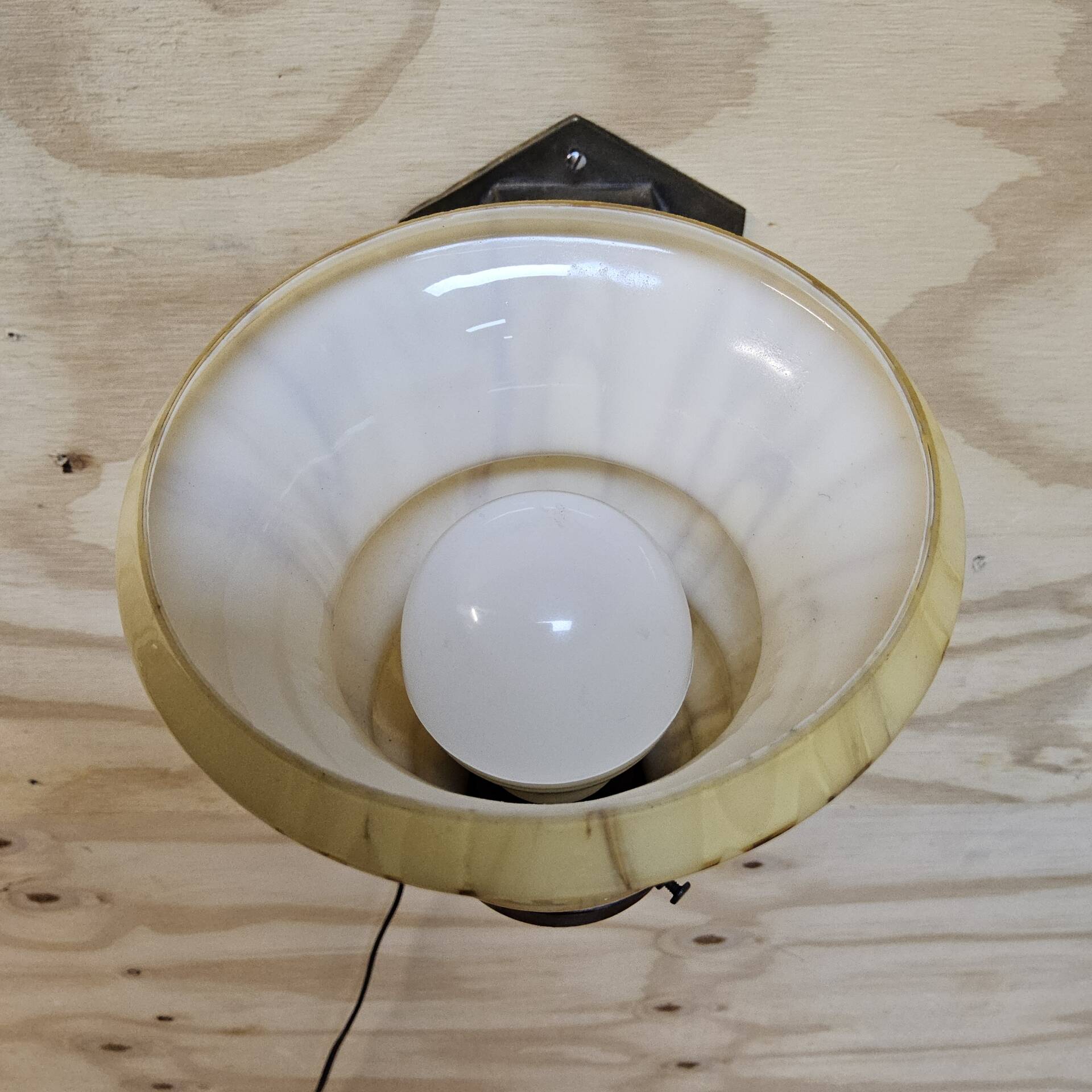 Lampe murale / lampe de nuit Art Déco antique (verre marbré)