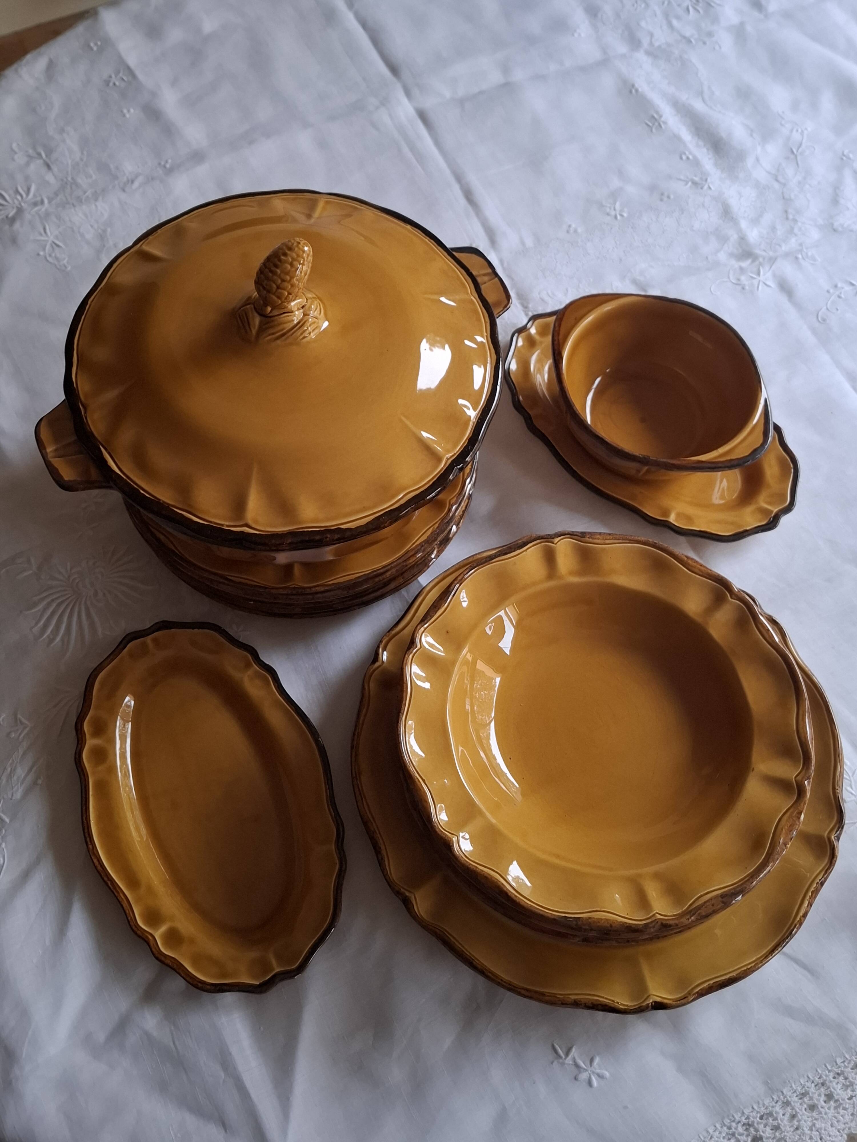 Ochre raviers and sauce bowls from Haute Provence earthenware