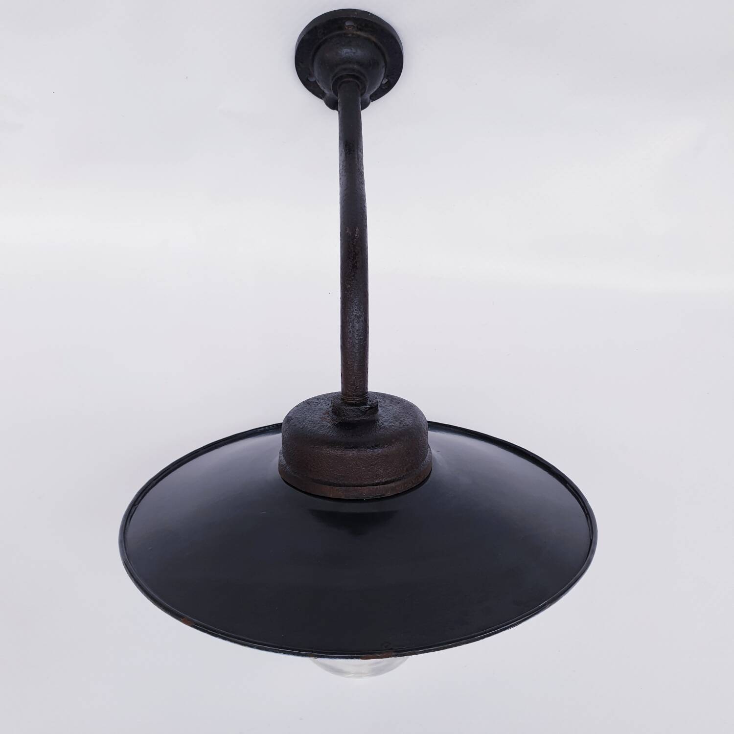 Antique enamelled courtyard lamp