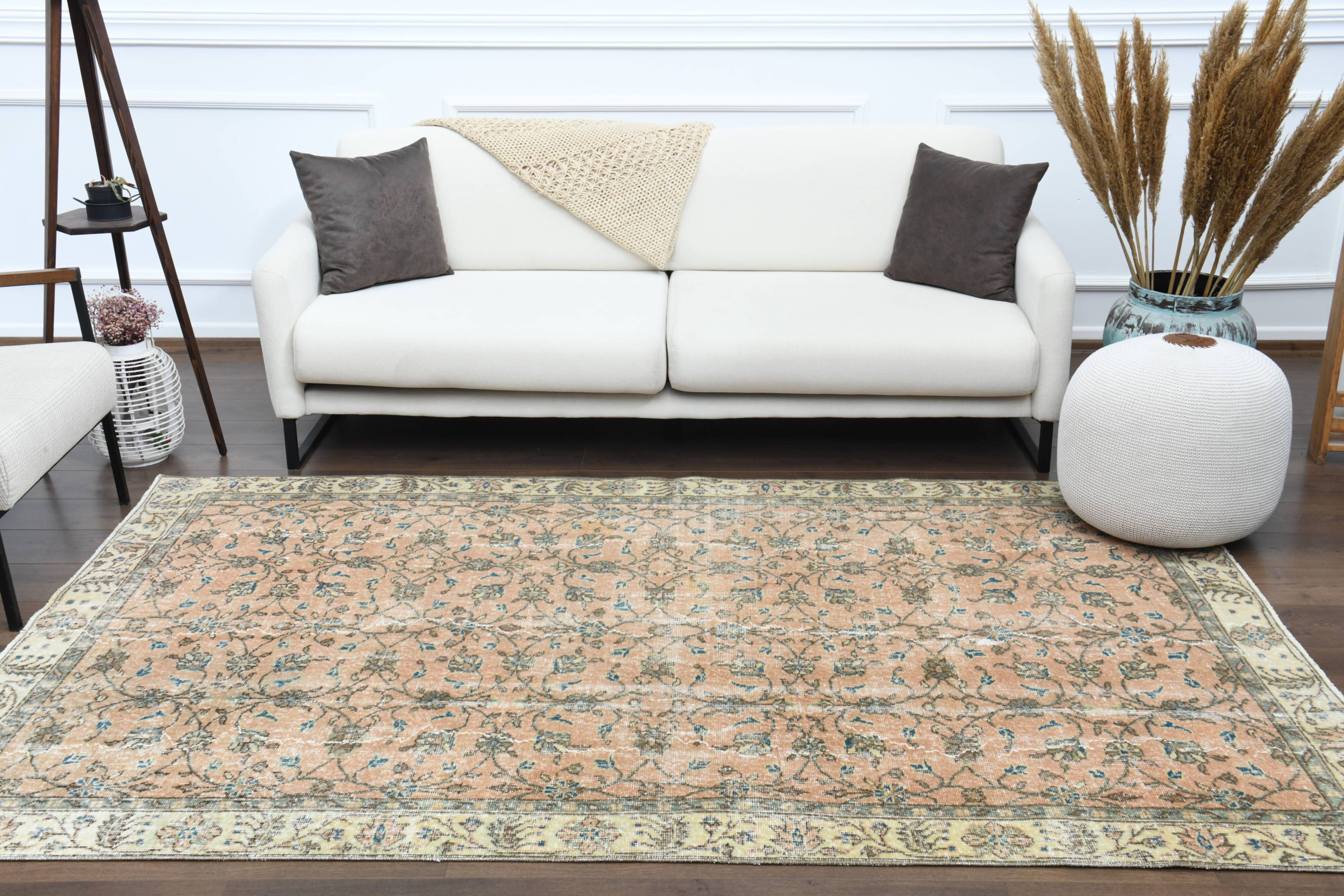 Handwoven vintage eastern carpet - 260x161cm