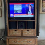 TV stand and Hifi Venetian style