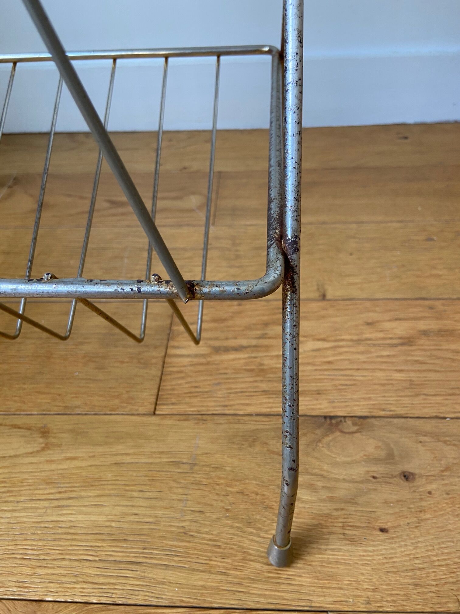 Metal dessert