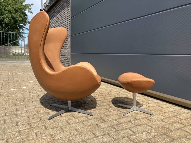 Fritz Hansen Egg Chair + Ottoman, Camel Cognac leder 1968 !!