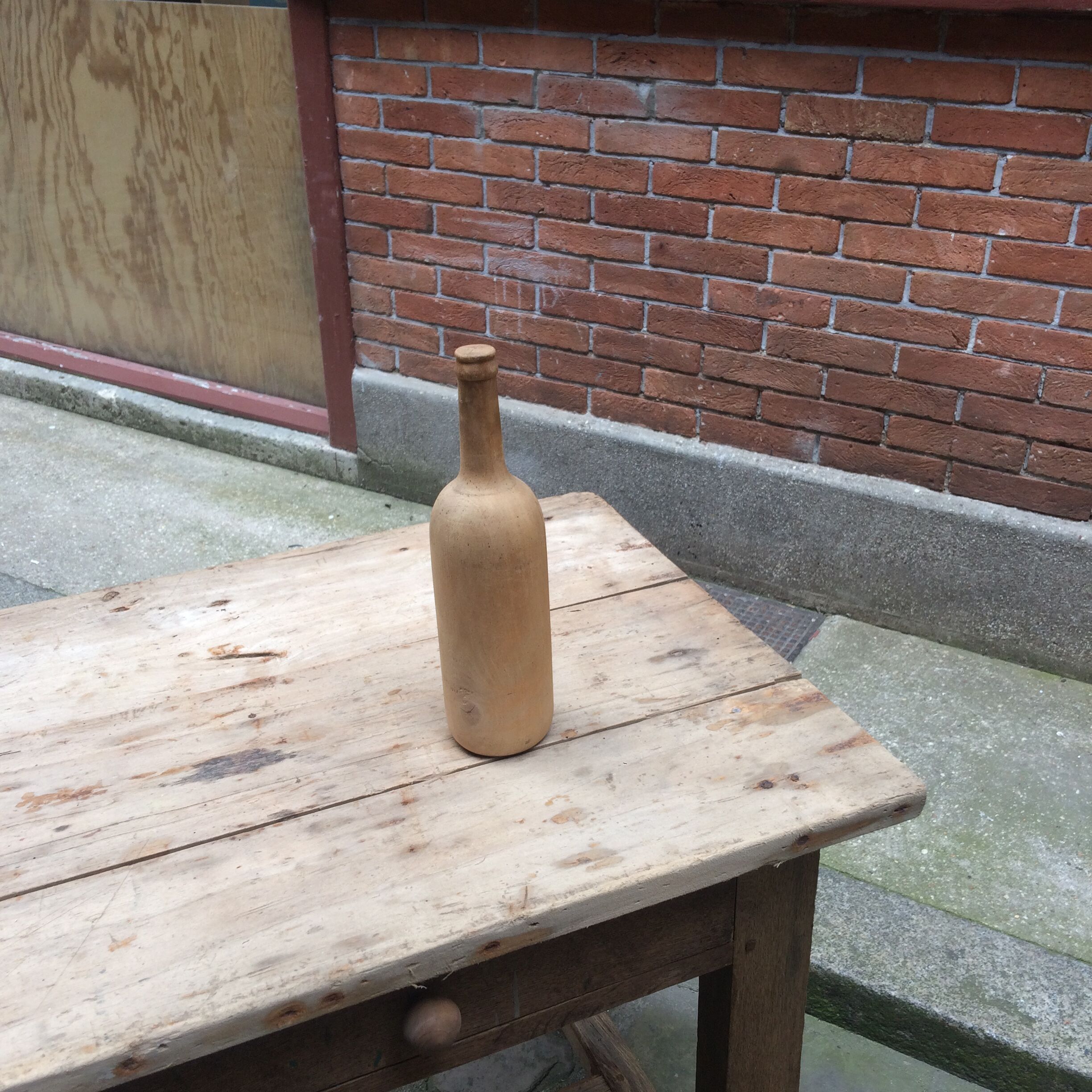 Wooden bottle shape