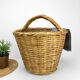 Panier conique à anse en éclisse d'osier