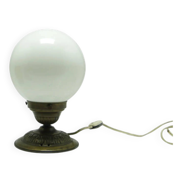 Art Deco table lamp, white glass, Poland, 1930s.