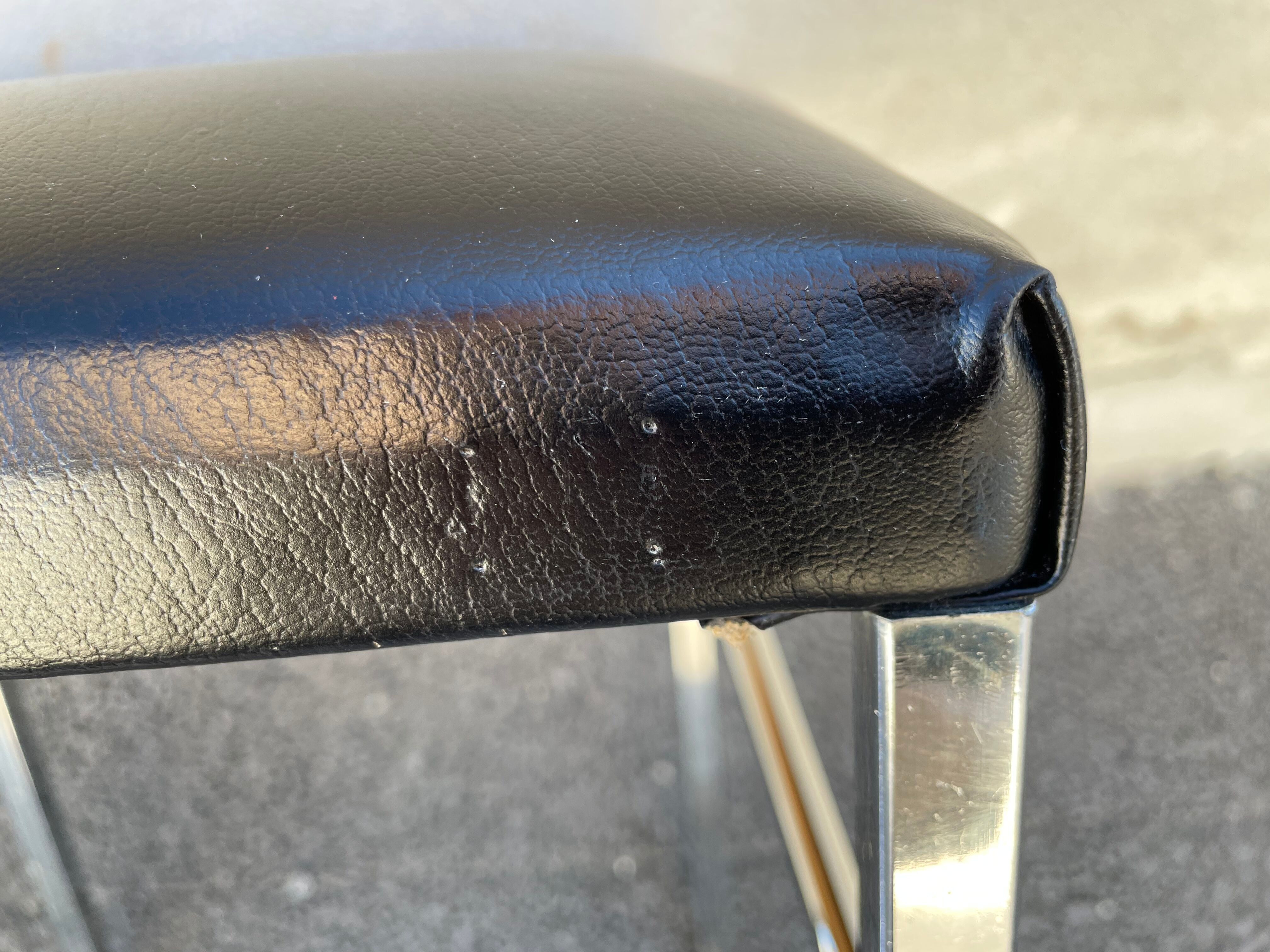 Stool year 70 skaï and chrome metal