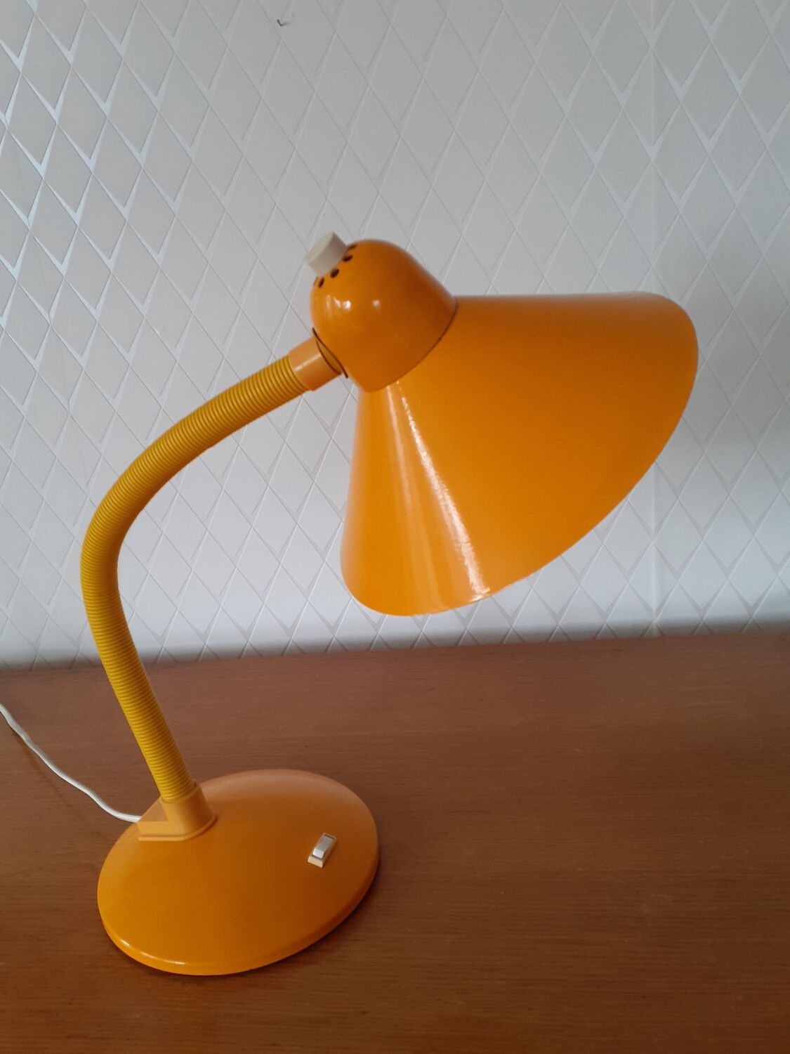 Lampe de bureau Aluminor jaune-orange