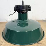 Lampe à suspension industrielle française en émail vert foncé, années 1960