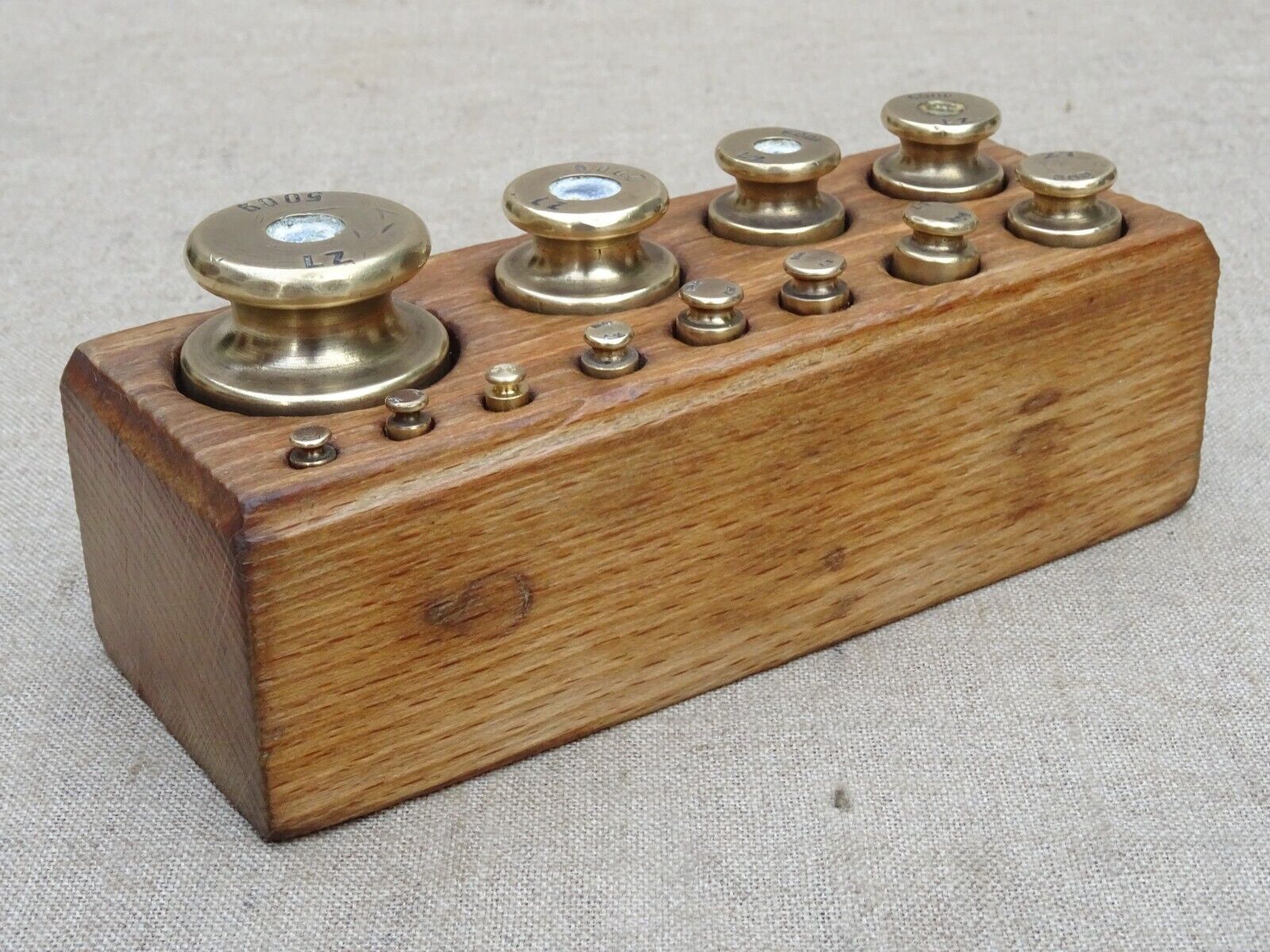 Old box 12 weight flat head brass from 1g to 500g for complete scale