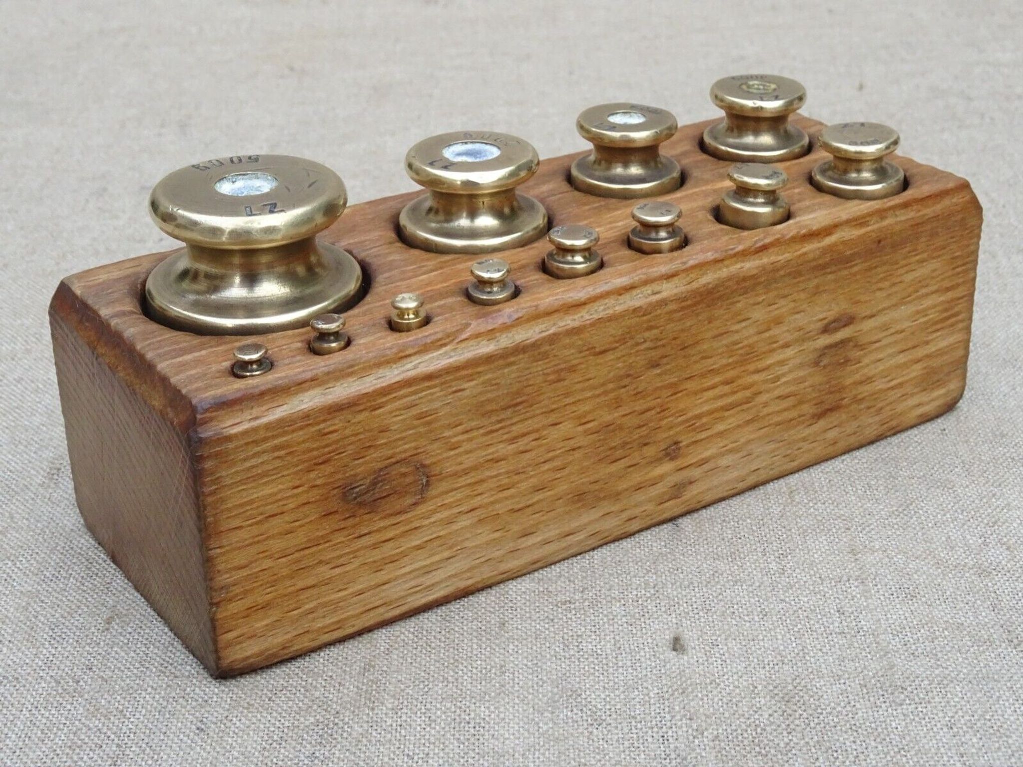 Old box 12 weight flat head brass from 1g to 500g for complete scale