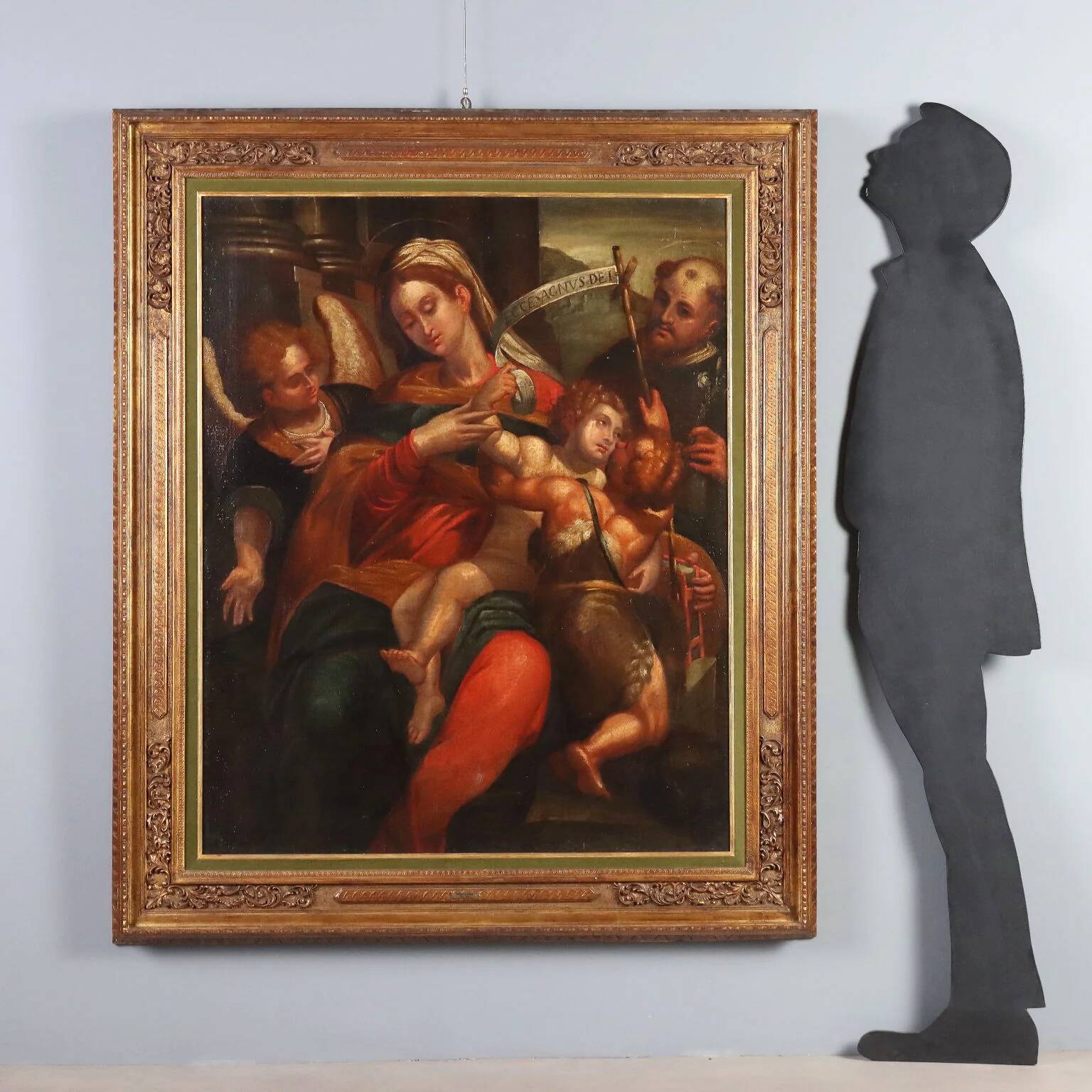 Ancient painting of the Virgin and Child on canvas from the 17th century.