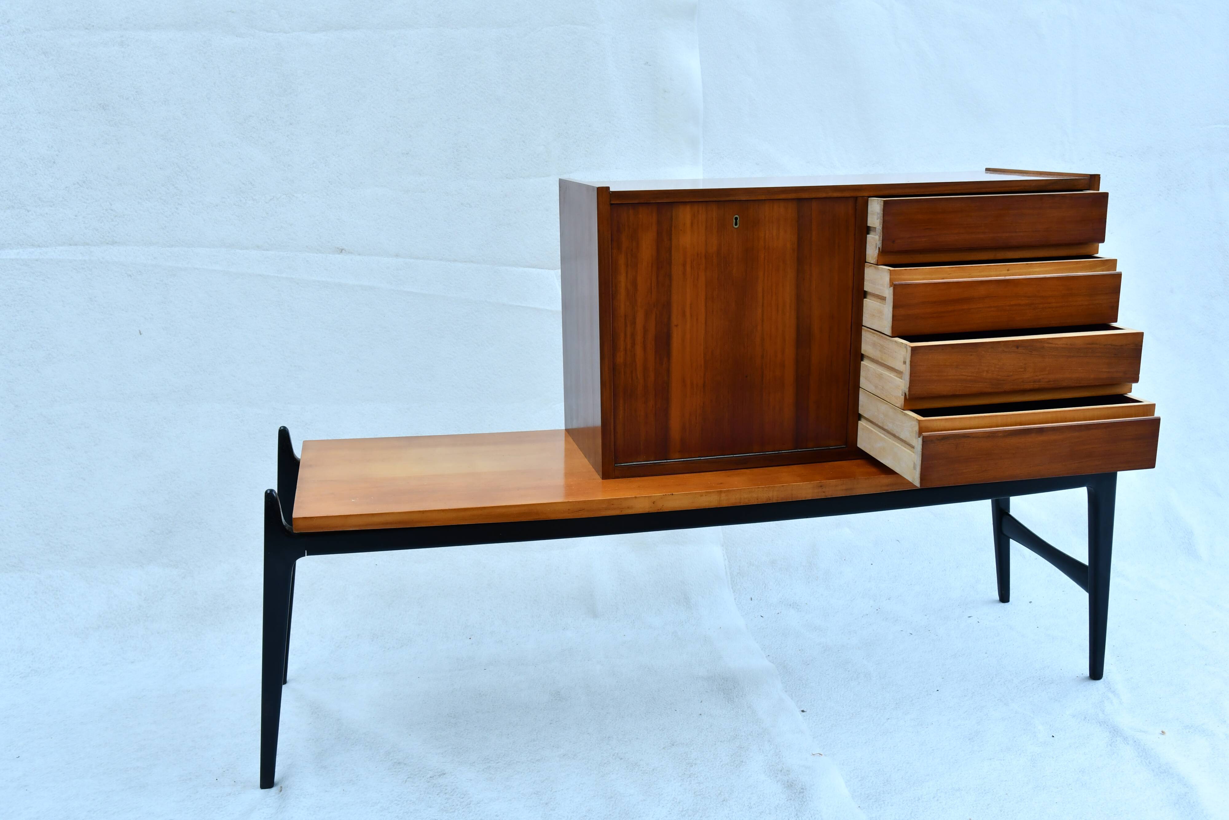 Jos de Mey sideboard