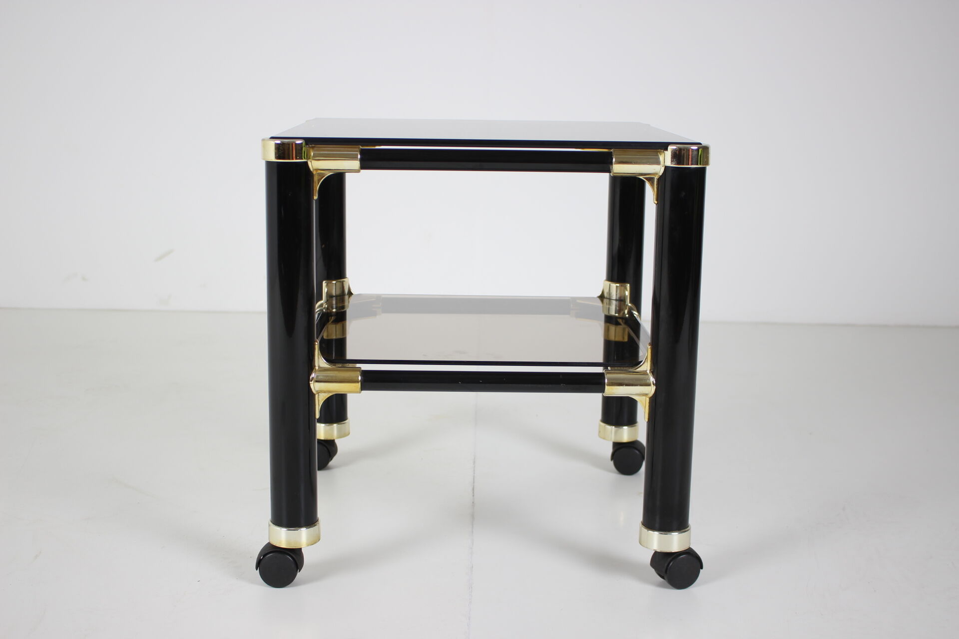 Mid-century small glass table, Vet For, Italy.