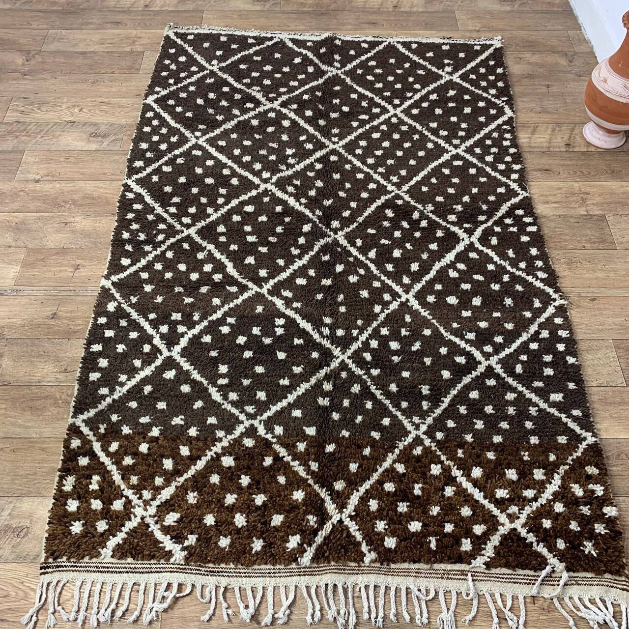 Traditional Berber rug dyed with walnut 240 x 150 cm
