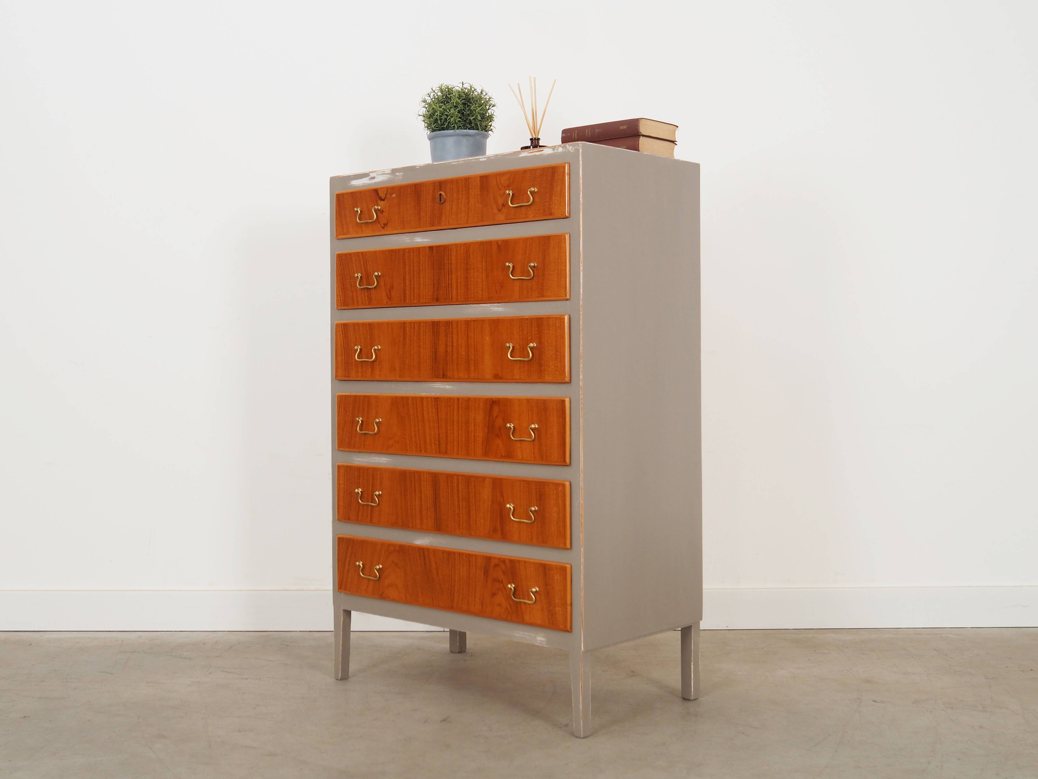 Walnut chest of drawers, Danish design, 1960s, production: Denmark