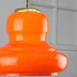 Lampe à suspension italienne du milieu du siècle en verre orange et laiton