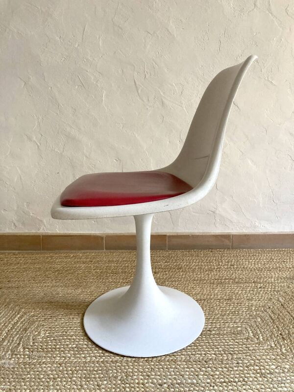 Chaise pied tulipe, années 1960