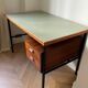 Bureau vintage d'université