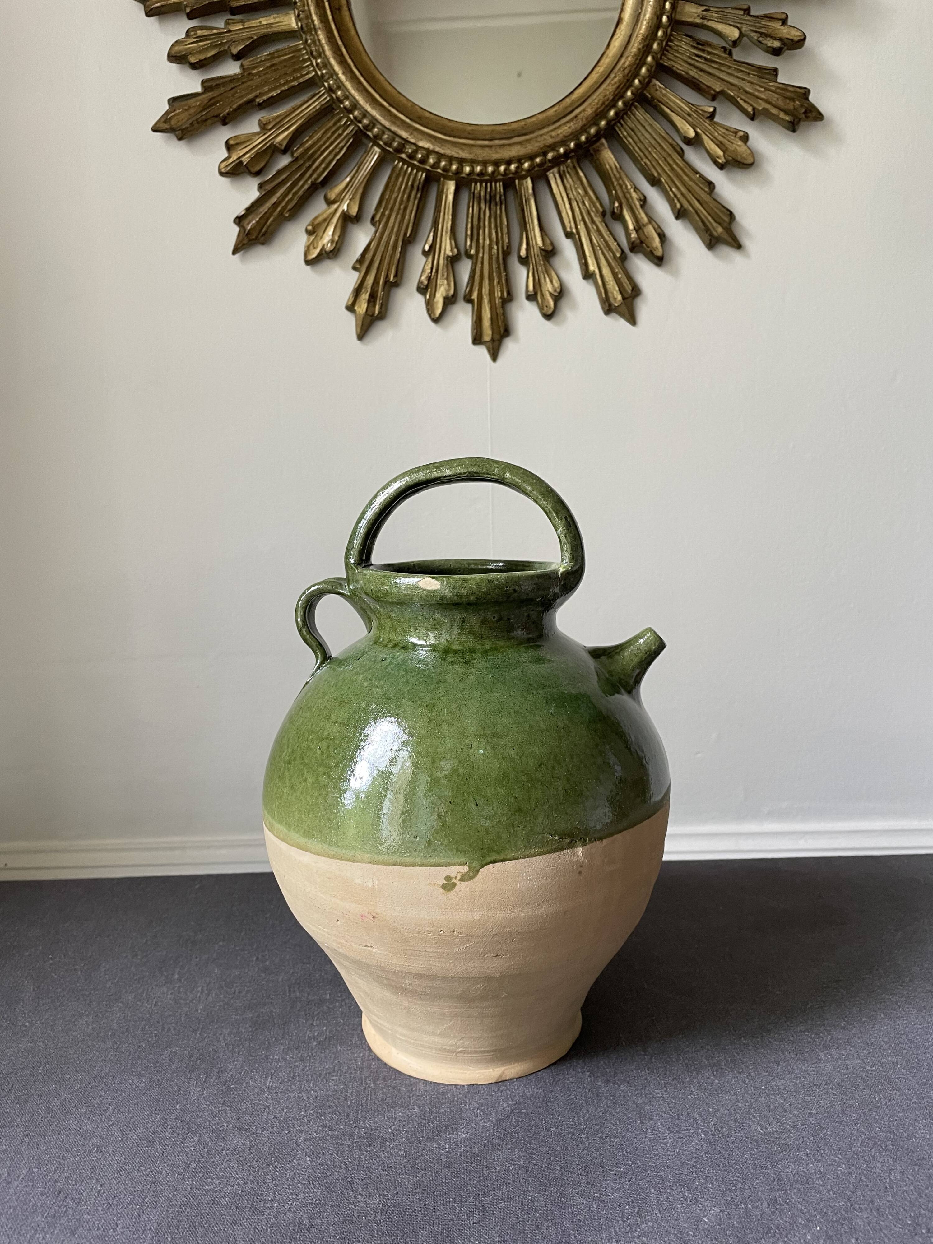 Green terracotta jar