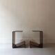 Set de 2 tables de chevets en plexiglas fumé, Design 1970