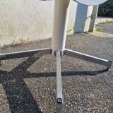White extendable formica table
