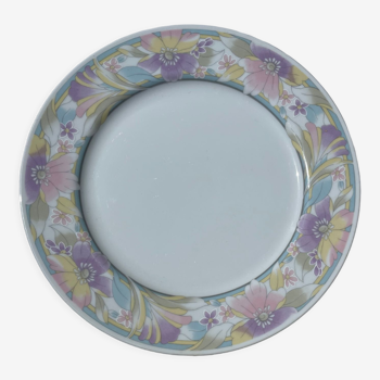 Porcelain plate morning flowers