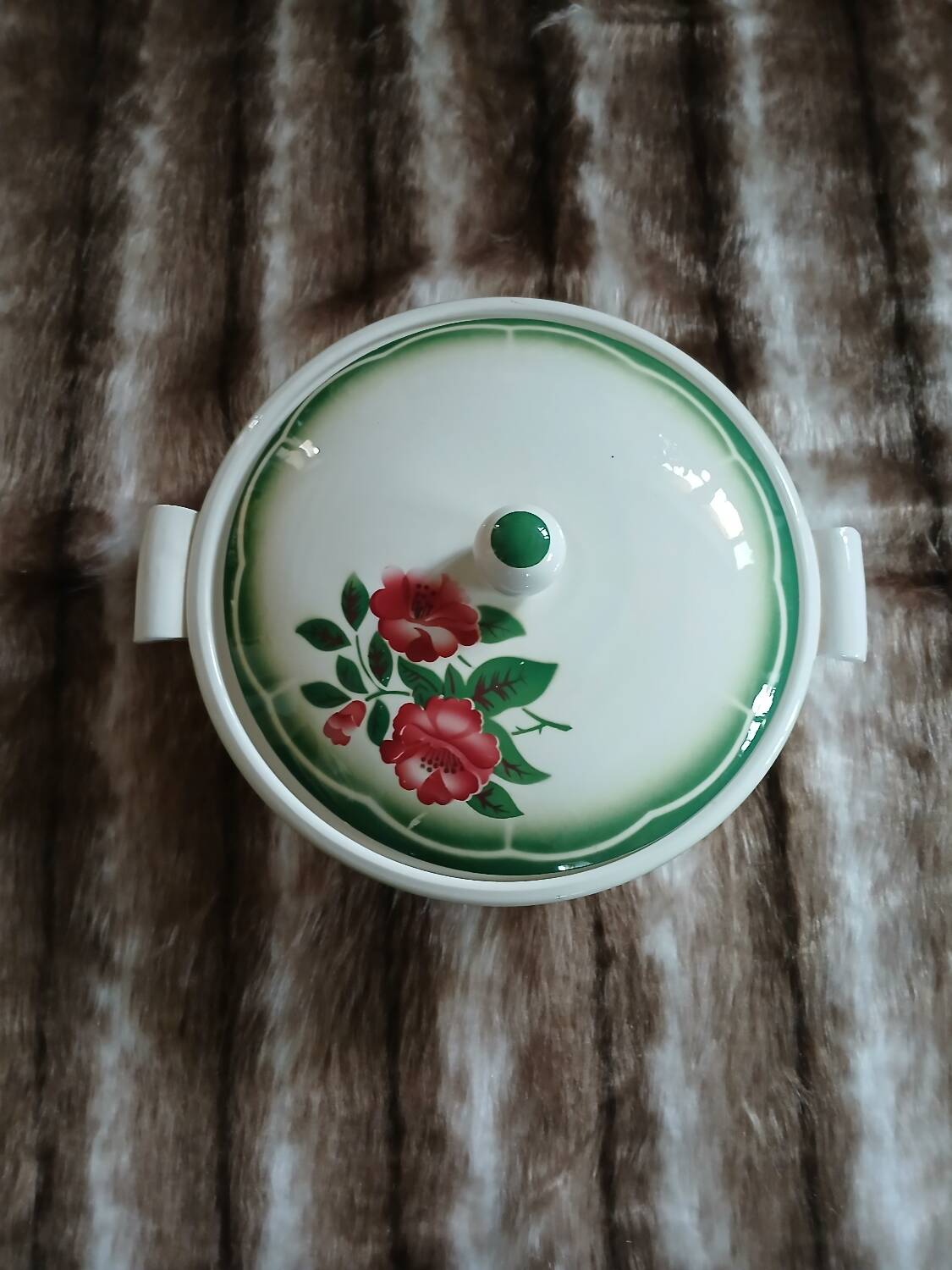 Antique soup tureen from Digoin and Sarreguemines