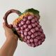 Pichet - carafe vintage en barbotine en forme de raisin
