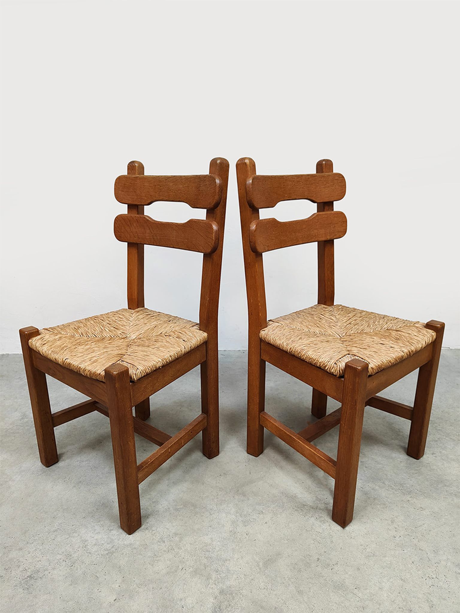 Chaises de salle à manger brutalistes en jonc vintage 1970