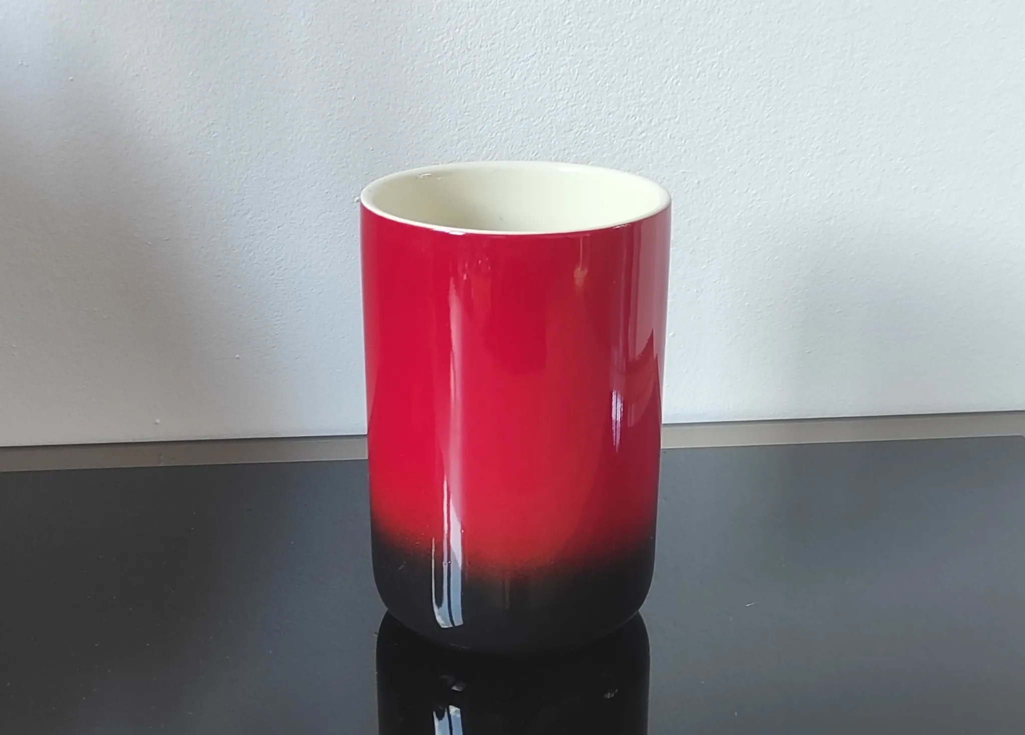 Vintage cylindrical vase in glazed ceramic
