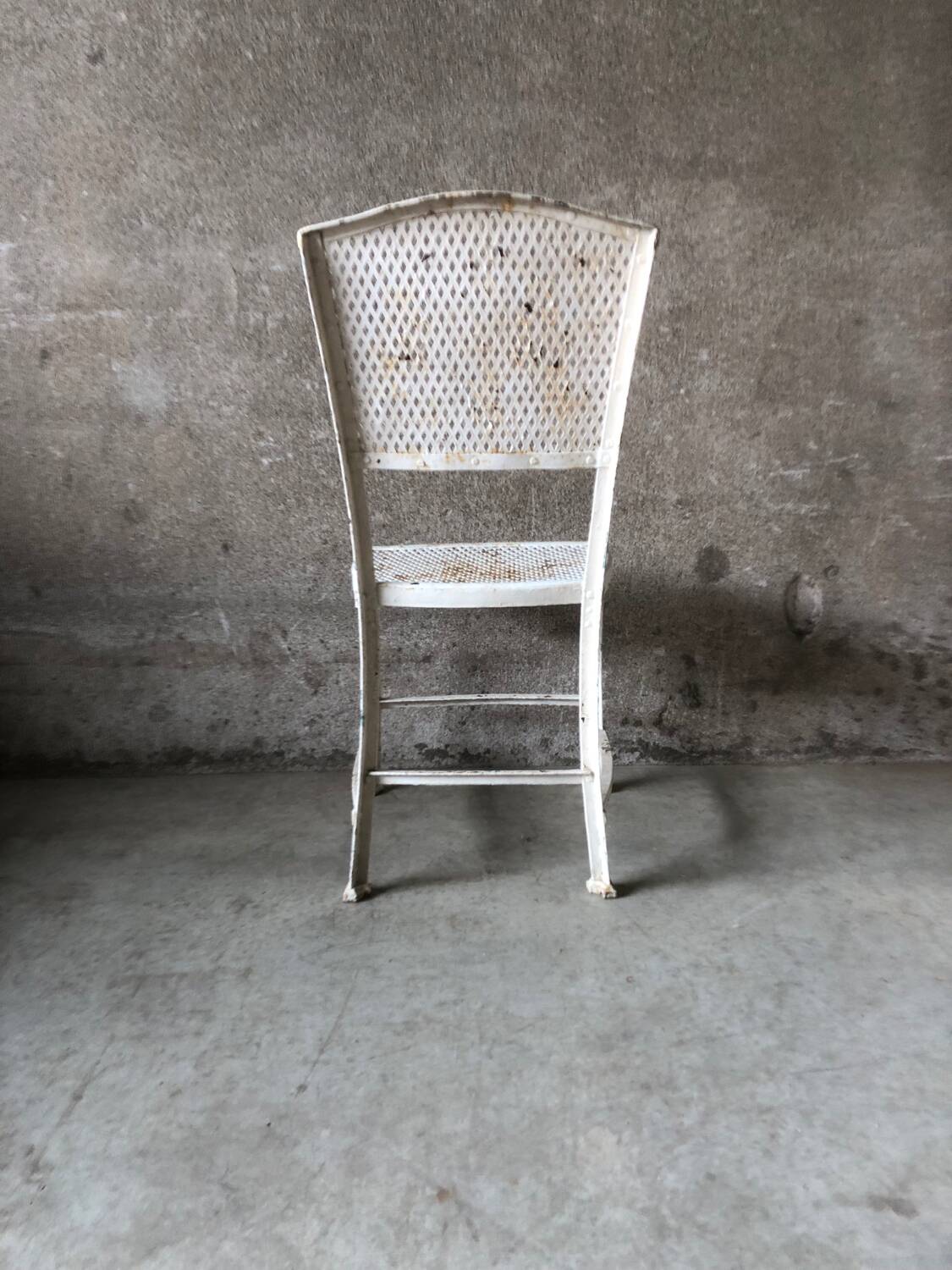 Gustave Serrurier Bovy designer garden chair