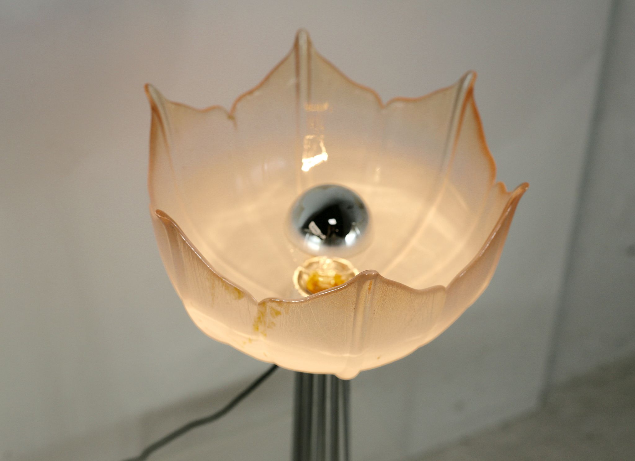 Lamp "space age". glass reflector, metal base. Circa 1970