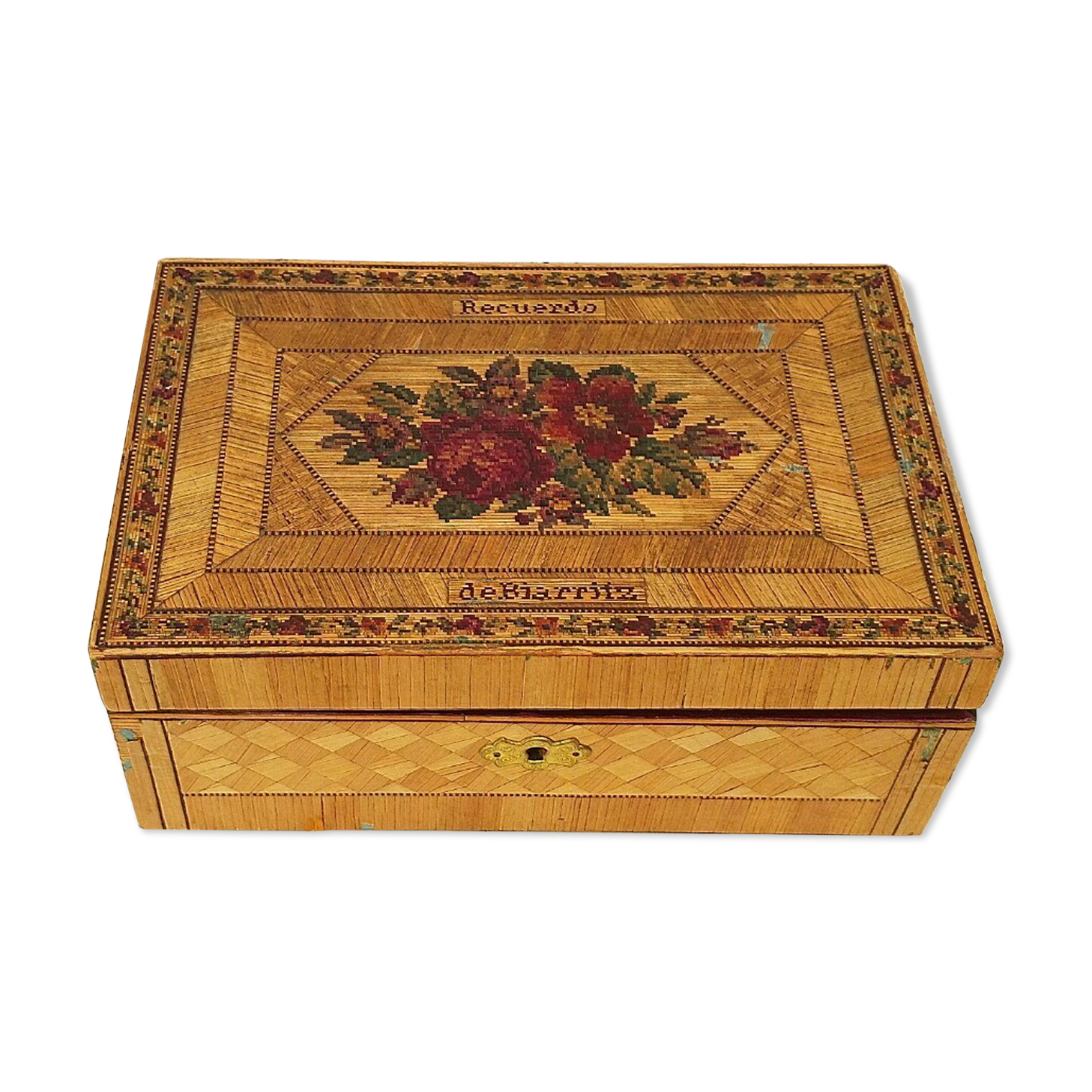 Straw marquetry box souvenir of vintage Biarritz