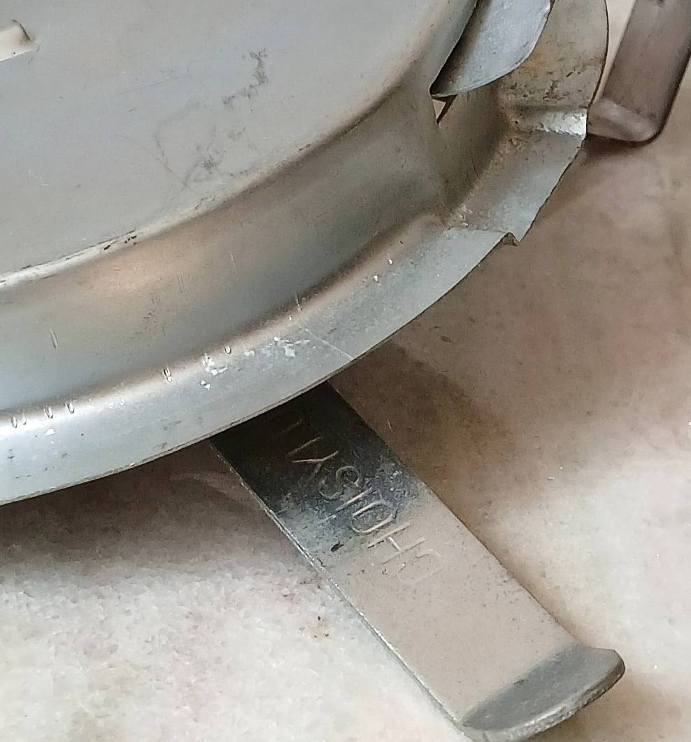 “Choisylux” ceiling/wall light in opaline glass