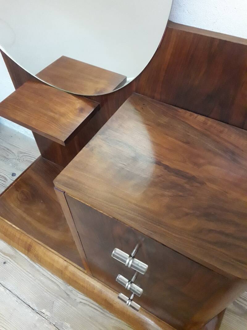 Art Deco dresser, solid walnut, veneer, 3 drawers, mirror.