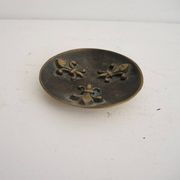 Ancien cendrier fleur de lys en bronze