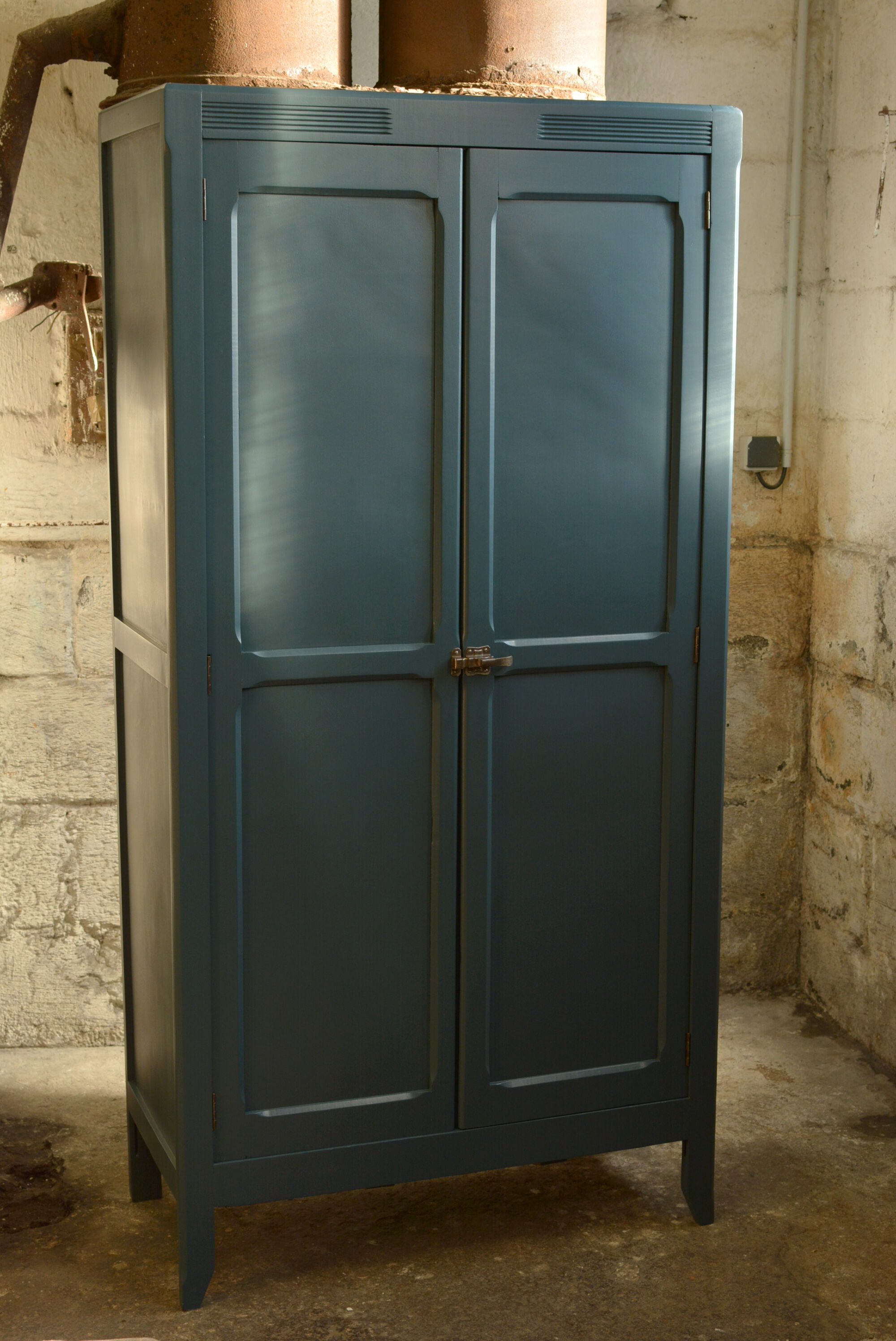 Armoire parisienne garde-manger