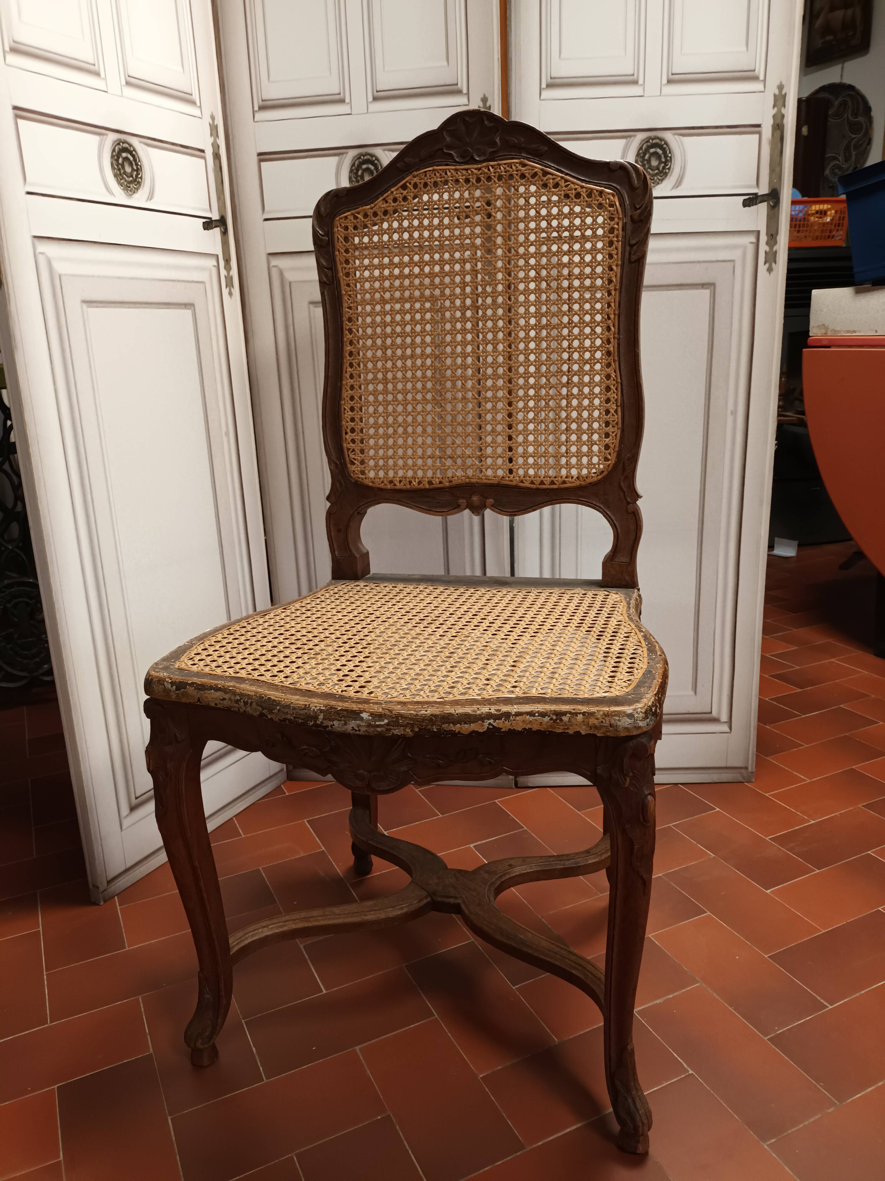 Chaise style Louis XV