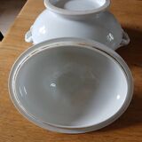 Soupière ancienne en porcelaine blanche