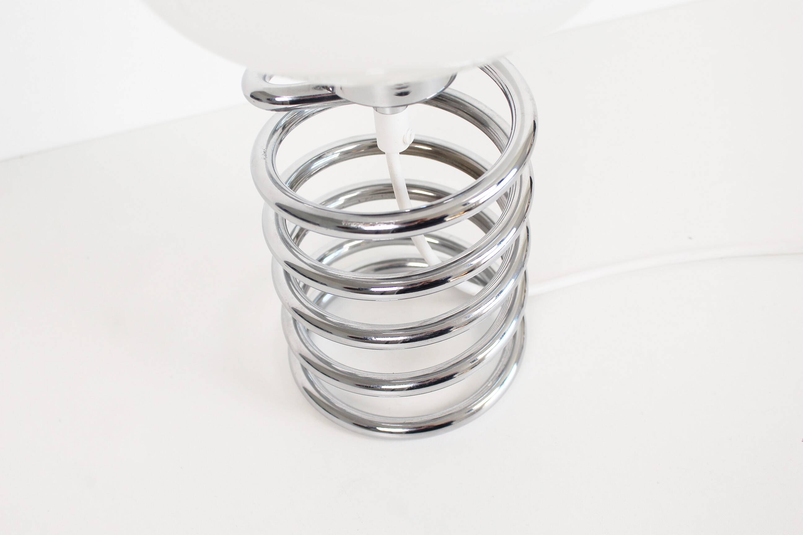 Original medium size 1970’s Chrome ‘Spiral’ table lamp