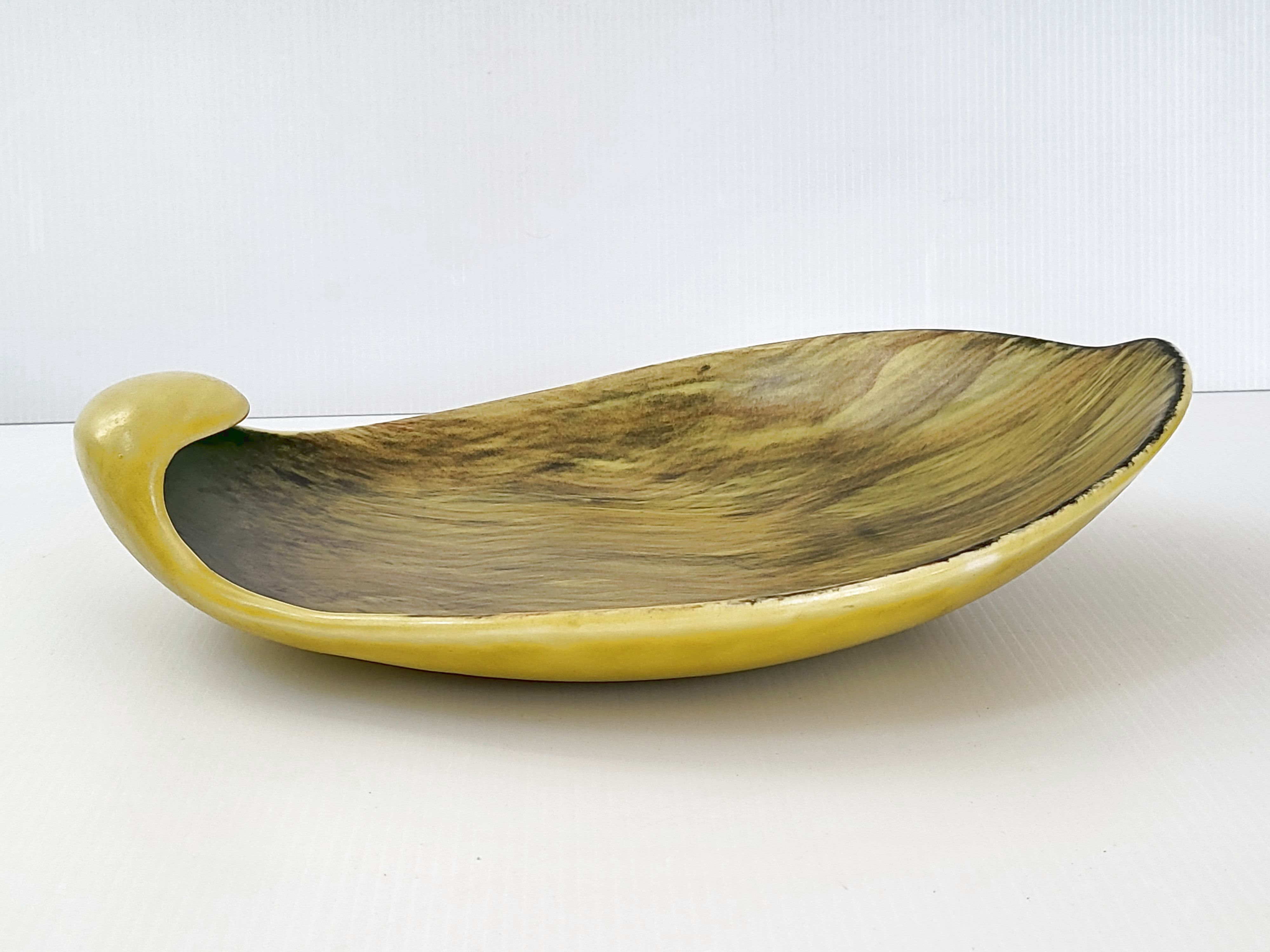 Dish Saint-Clément vintage 1950