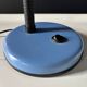 Lampe de bureau vintage en métal bleu
